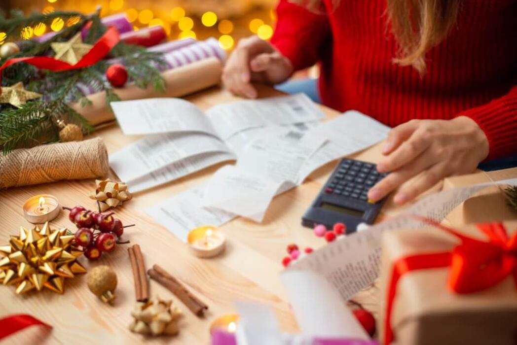 How To Manage Spending Around The Christmas Period